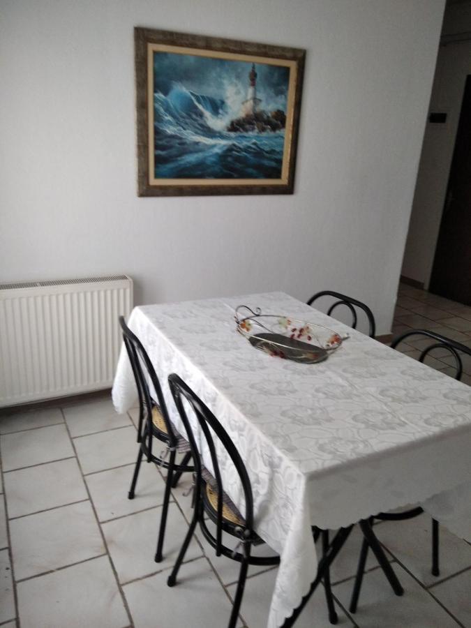 Apartment Labyrinthos