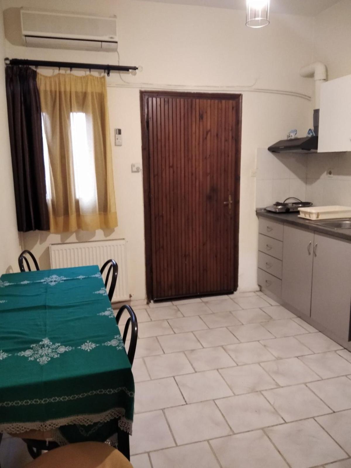 Labyrinthos Apartment *